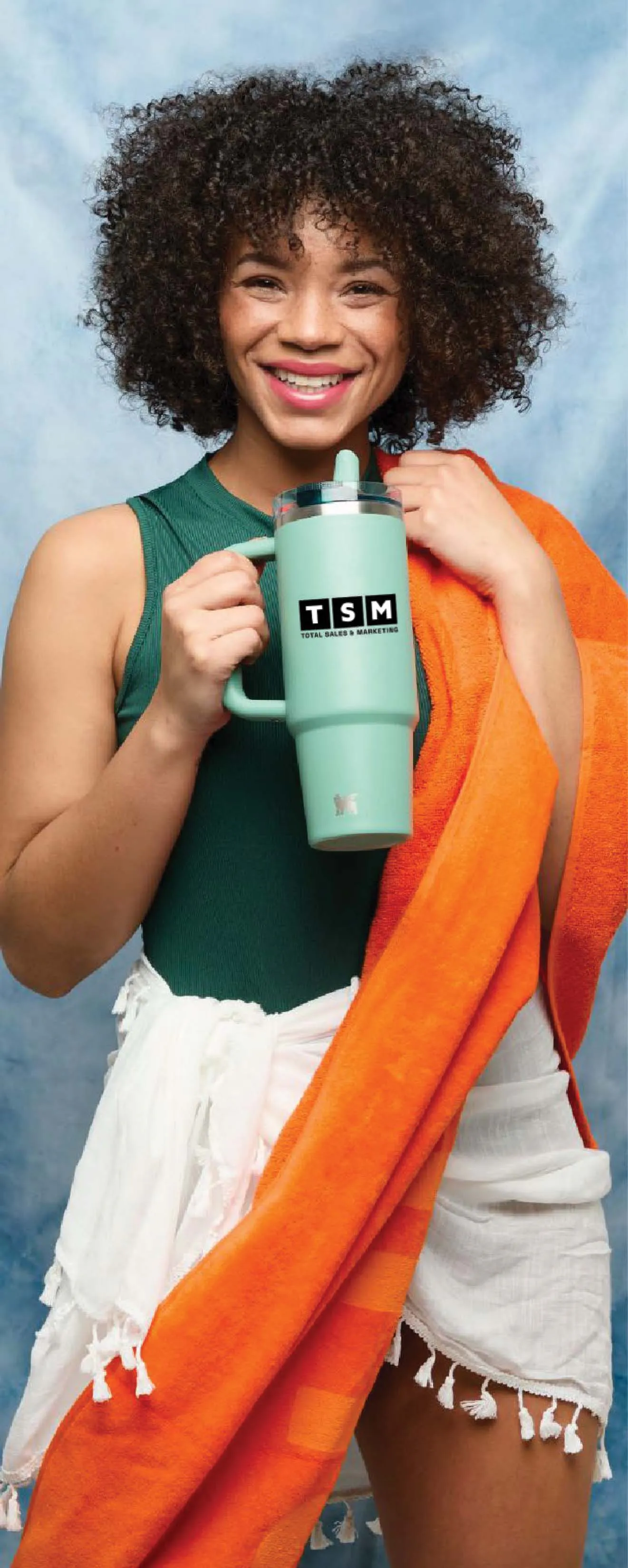 tumbler pouring into Mug