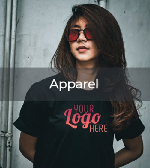 woman wearing a tshirts