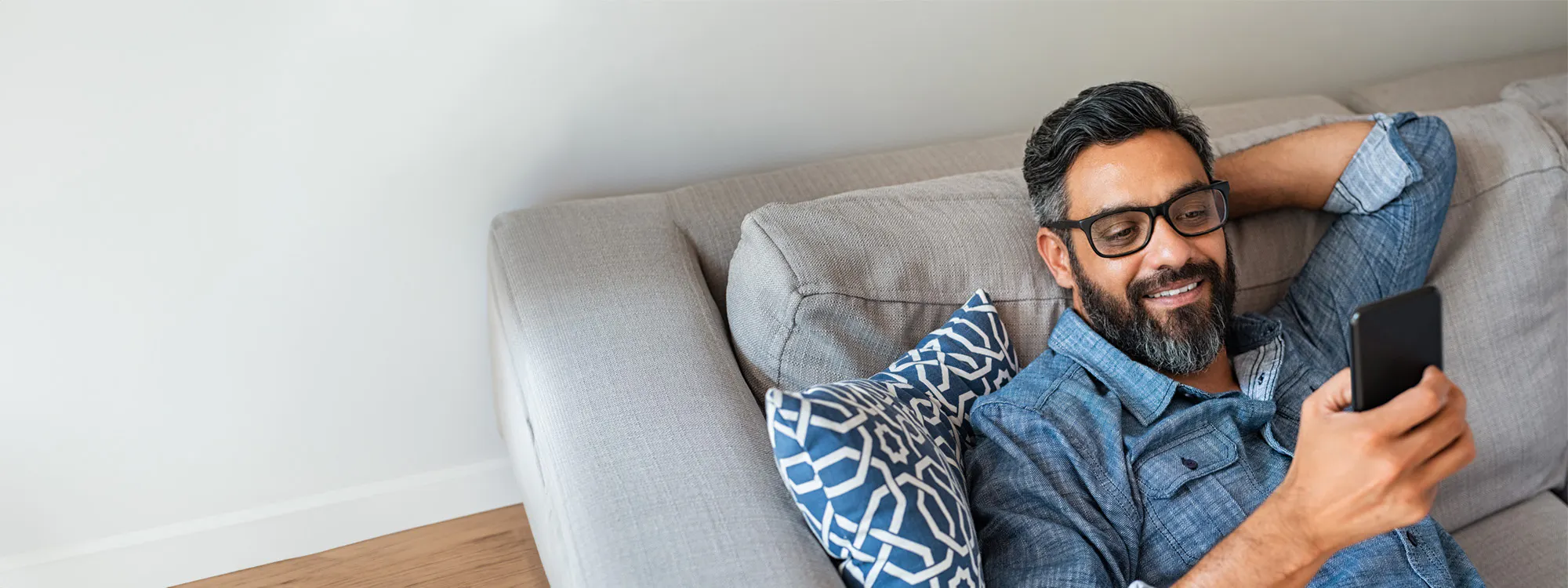 Man holding a cell phone