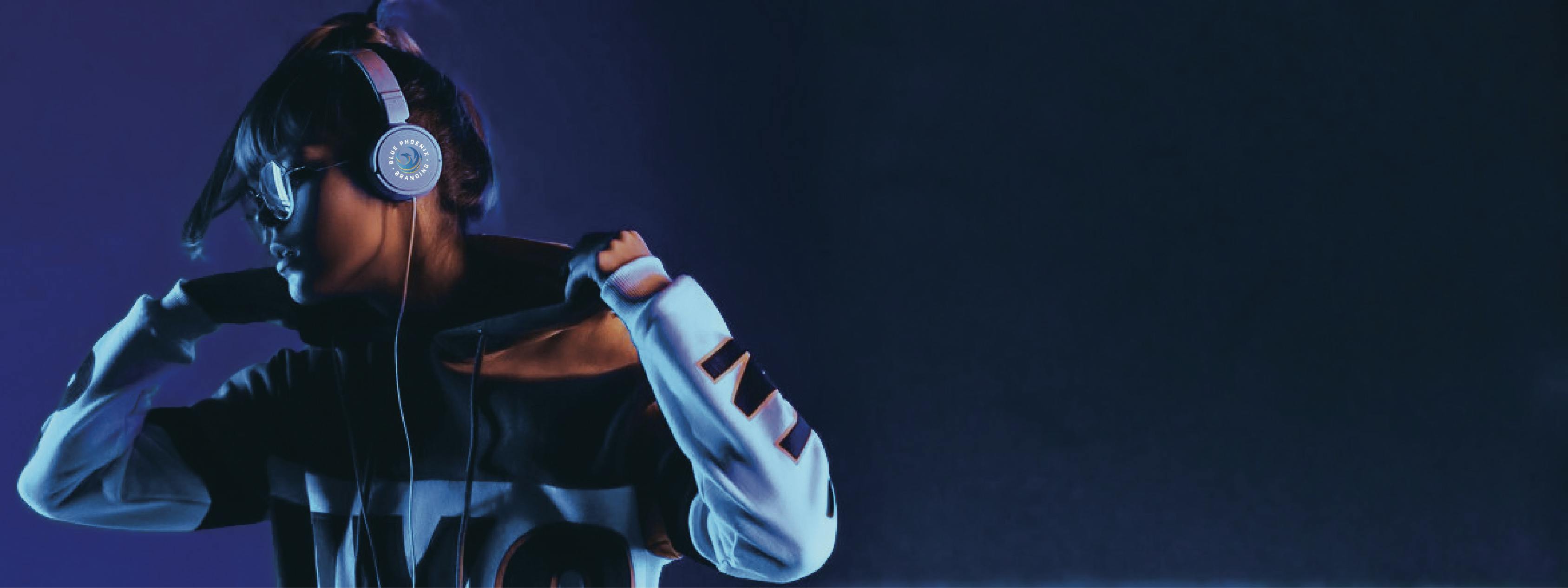 we banner home head 3