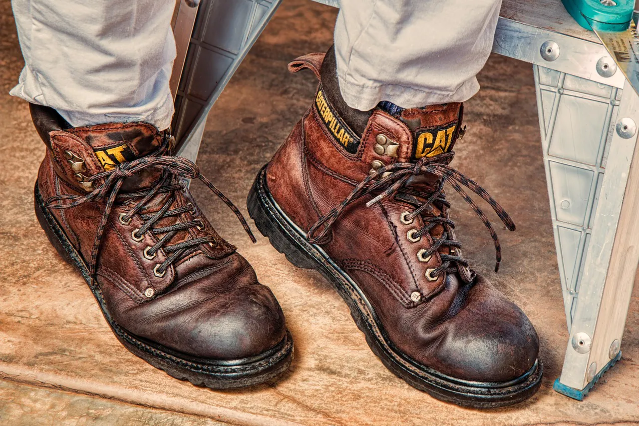 work-boots-889816_1280